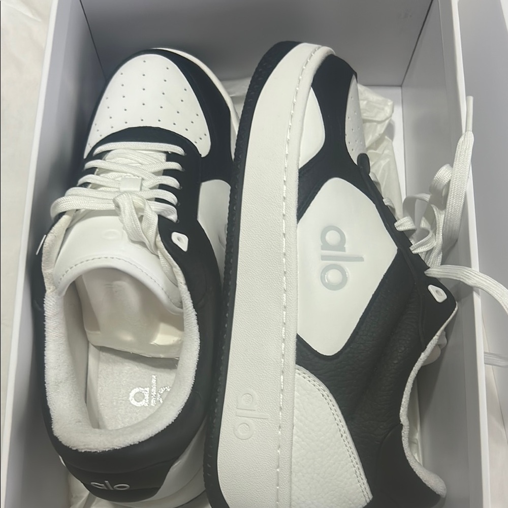 ALO Yoga Monochrome Men's Sneakers